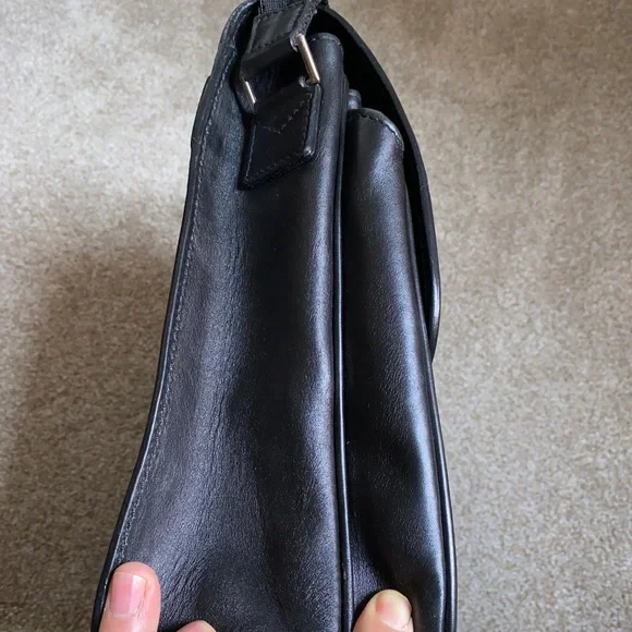 COLE HAAN BRIEFCASE BLACK LEATHER SCHOOL BOY CROSSBODY MESSENGER BAG Attaché